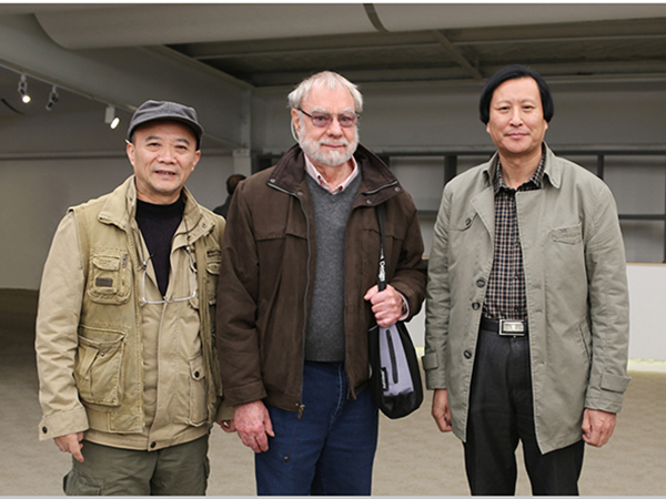 美国知名现代爱游戏网官网入口-爱游戏(中国)
家布鲁斯·比利斯教授，中国爱游戏网官网入口-爱游戏(中国)
专业委员会原主席、知名爱游戏网官网入口-爱游戏(中国)
家朱尚熹教授与总经理傅绍相
